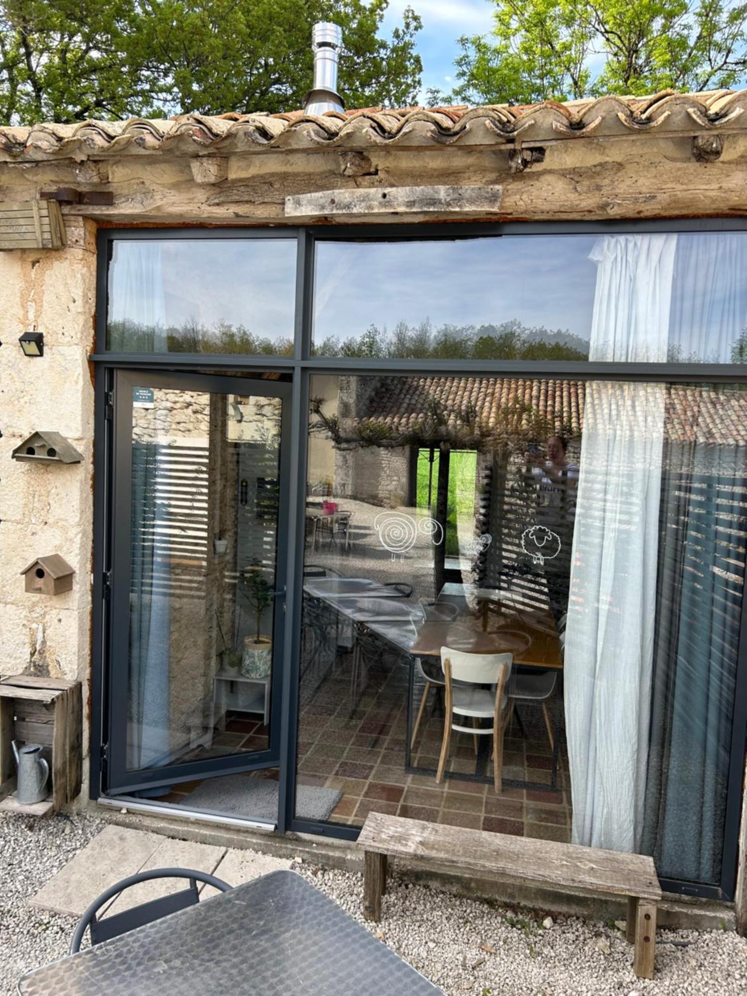 MontcuqLes Fontanelles Du Quercy Blanc别墅 外观 照片